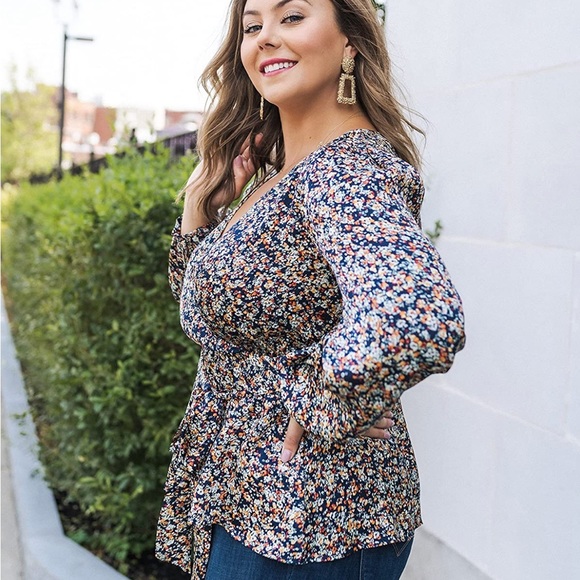 NWOT The Drop Women's Floral Print Wrap Top by @caralynmirand - Picture 3 of 5